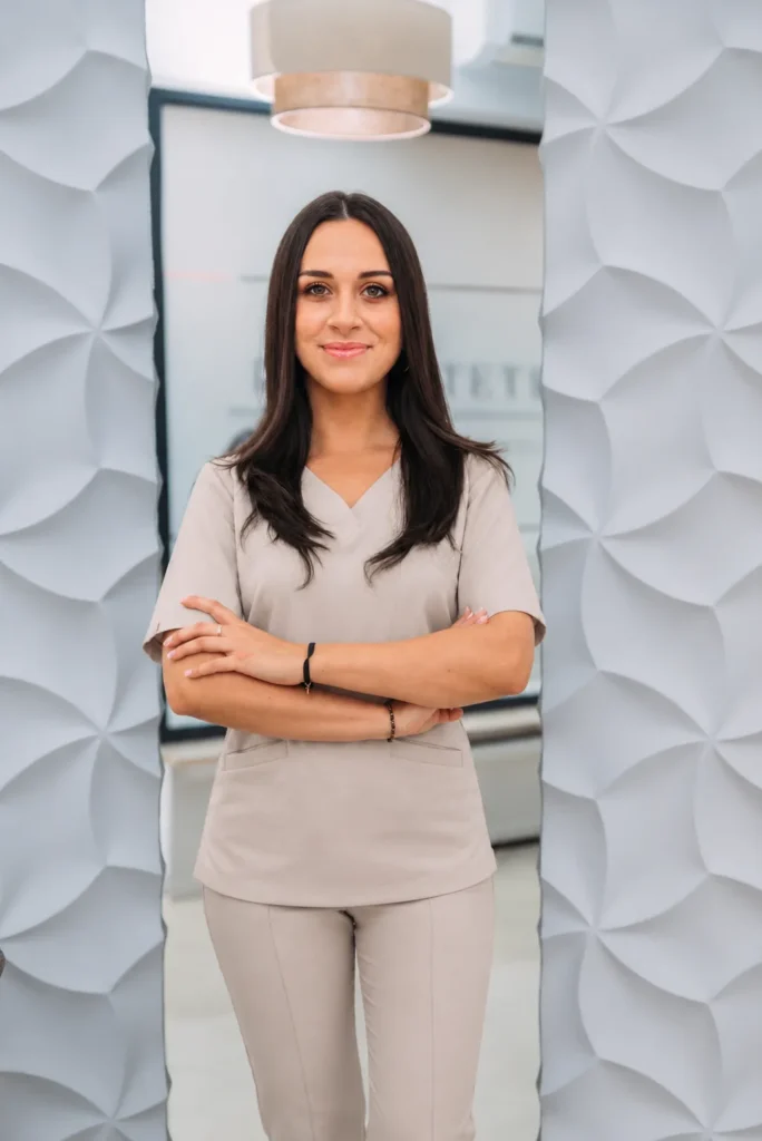 Kosmetolog Martyna Czerniak w gabinecie Bellestetic